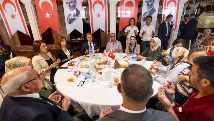 Başkan Seçer Kıbrıs Barış Harekâtı’nın 50. Yıl Dönümü Onuruna Yemek Verdi